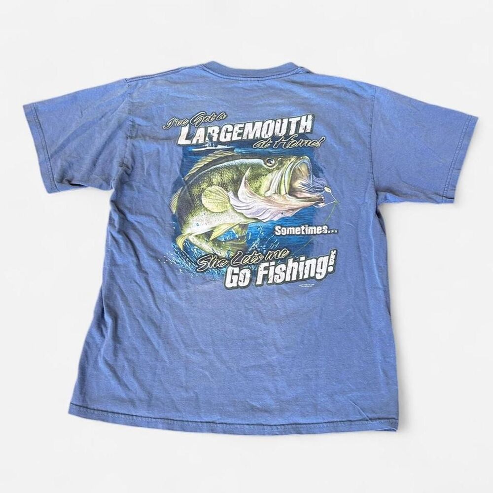 Insane Vintage 2005 Y2K Fishing Largemouth T-Shirt